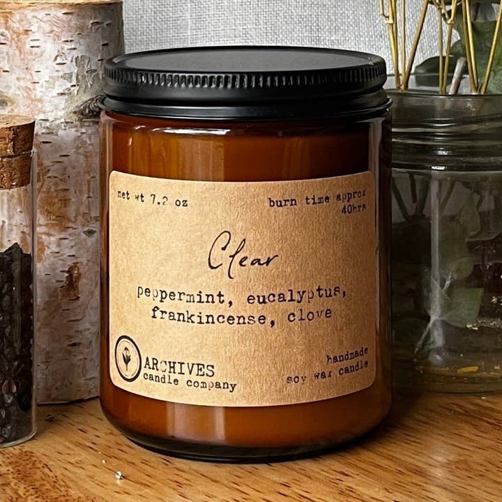 Klar | Mynte + Eucalyptus + Frankincense + Nellike for engroshandel hos Archives Candle Company
