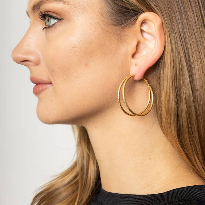 14K Gold Dipped Omega Closure Hoop and other Purchase Wholesale varsel. Free Returns & Net 60 Terms on Faire trending on Faire.