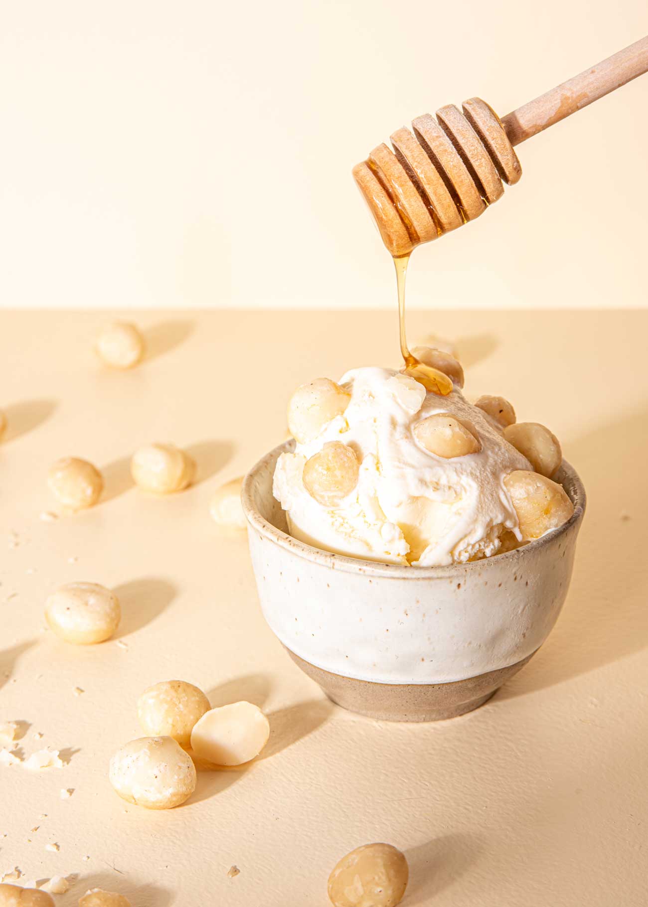 AZADA - Wholesale Nuts - Macadamia tostada2