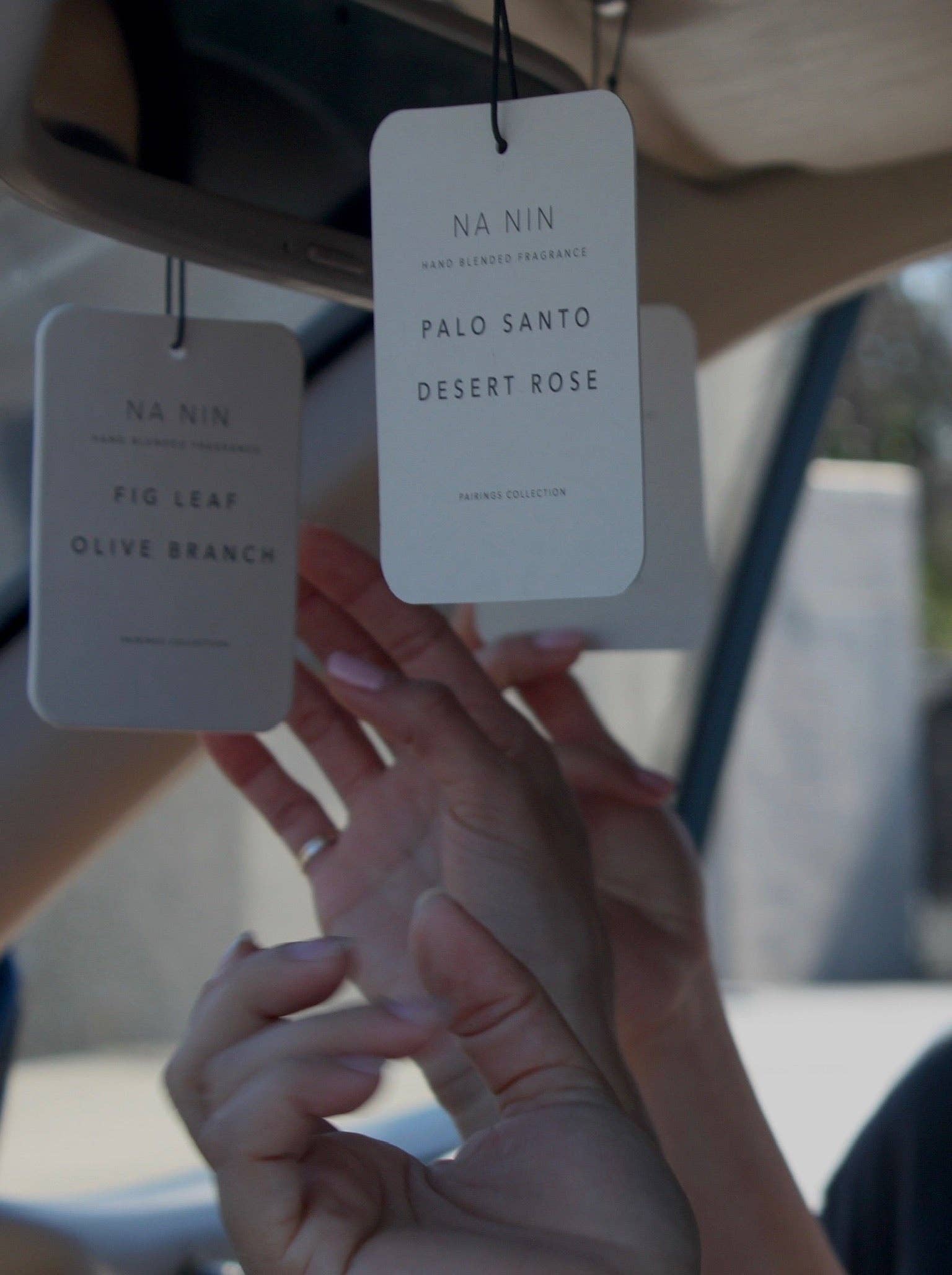 Na Nin - Wholesale Air Freshener - Palo Santo & Desert Rose Fragrance Card5