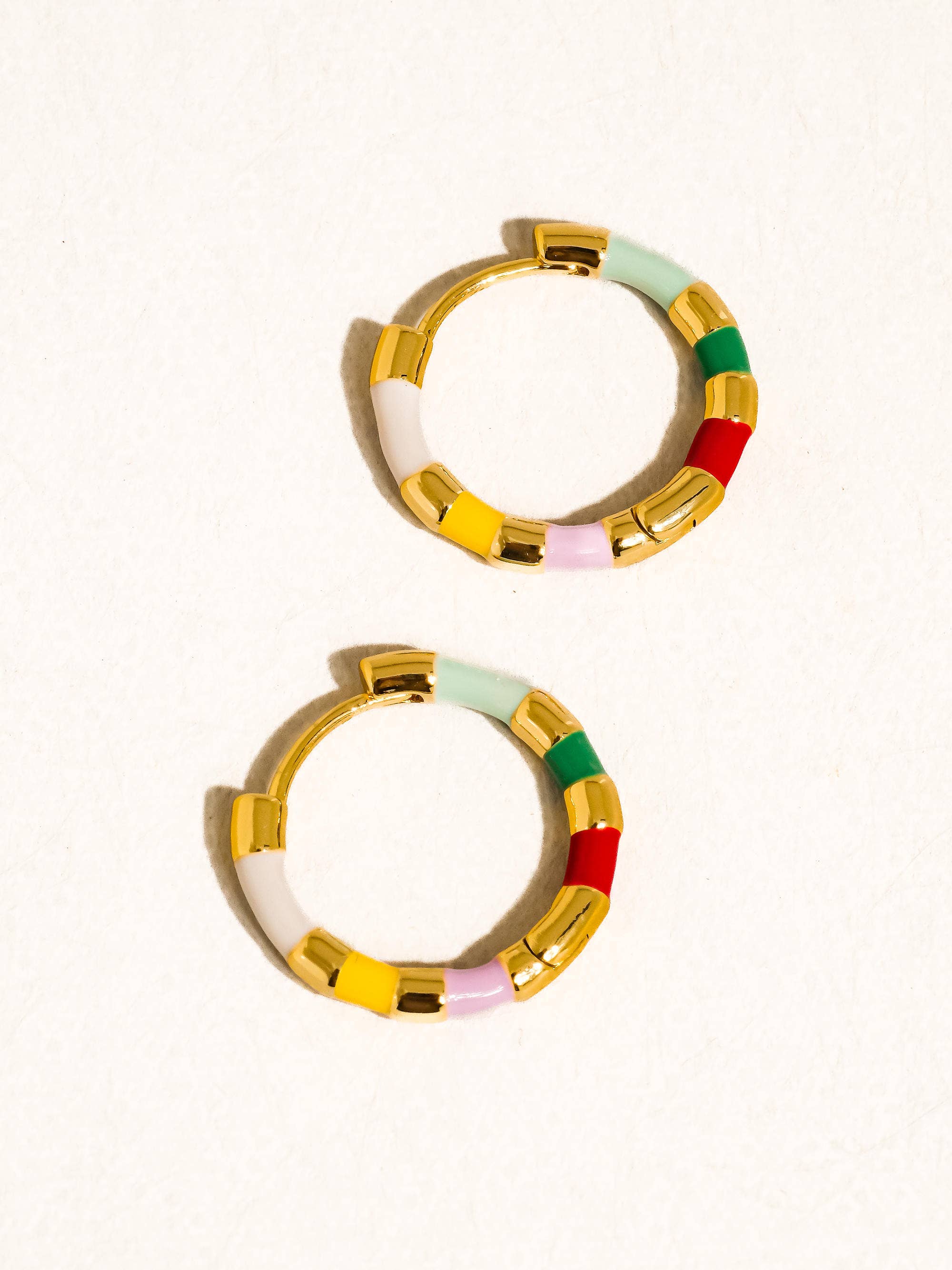 Flânerie by MAIQ - Wholesale Hoop Earrings - Avielle 18K Gold Vintage Enamel Hoop Earring0