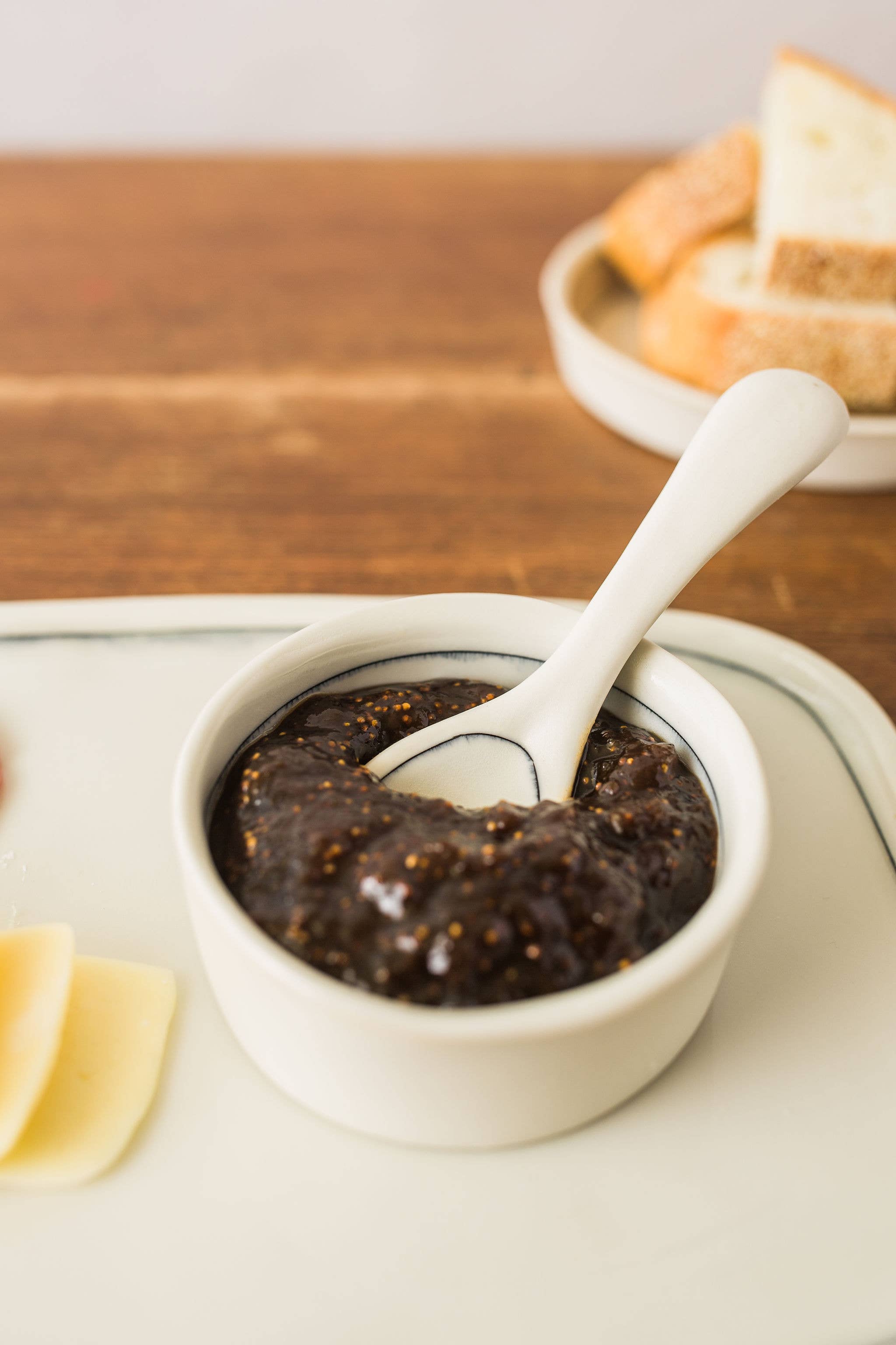 Nicole Aquillano - Wholesale Decorative Plate/Dish/Bowl - Tiny Round Dish - Simple Line Collection2