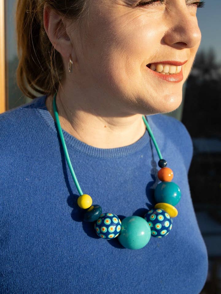 Collier de perles en bois Dots Game pour la vente par Gannwood