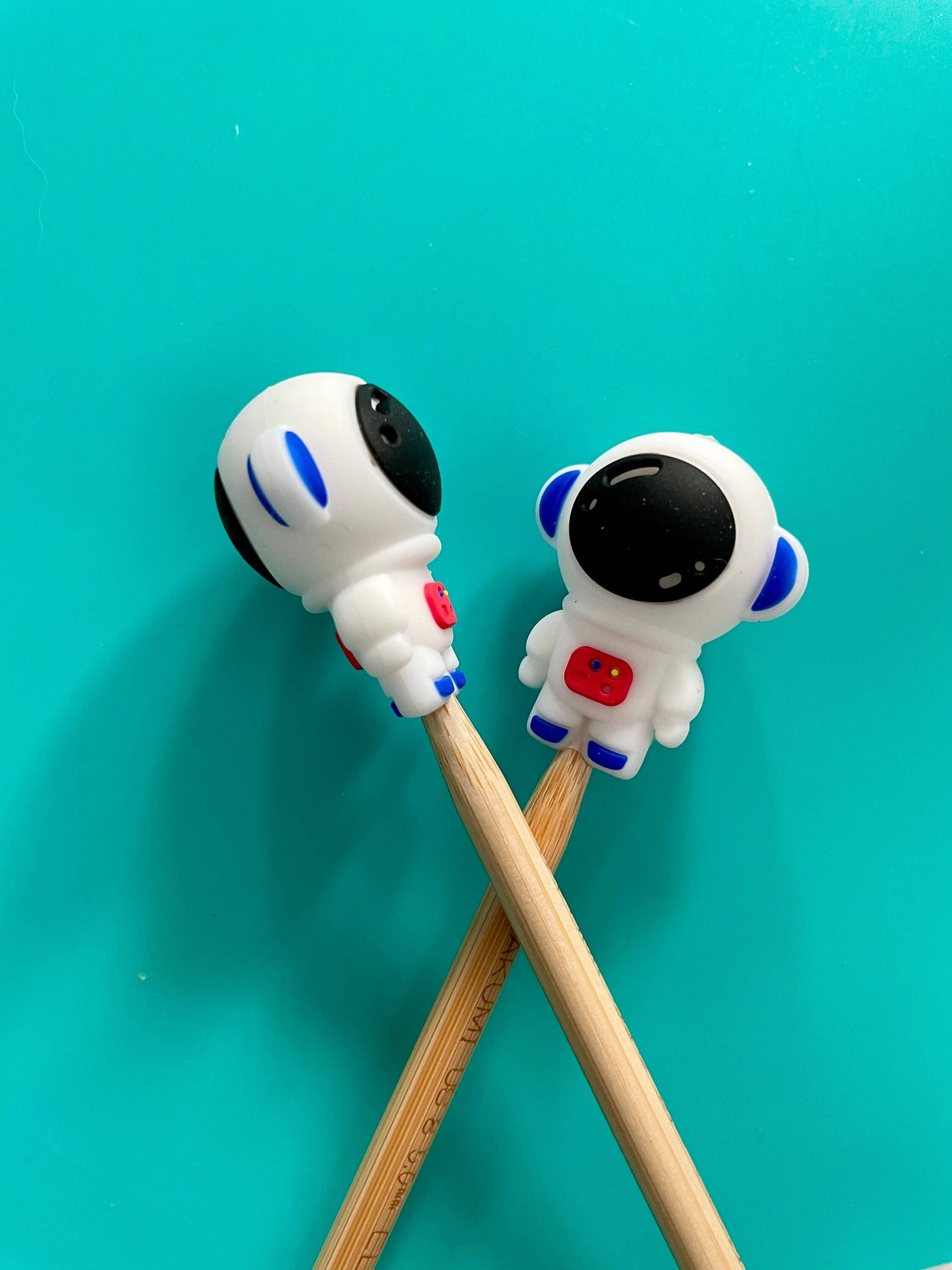 Comma Craft Co - Wholesale Knitting/Crochet Supplies - Astronaut Outer Space Planet Solar System Gifts for Knitters1