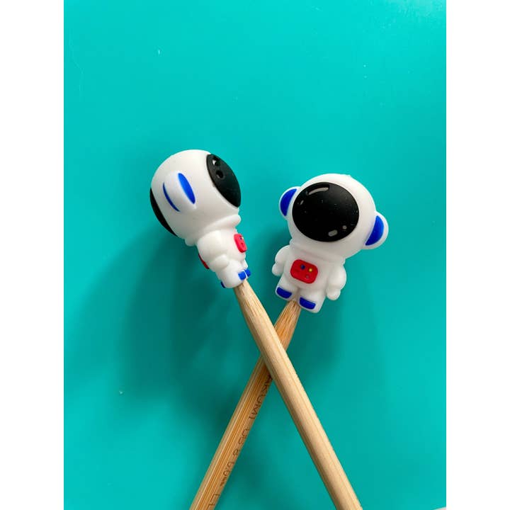 Comma Craft Co - Wholesale Knitting/Crochet Supplies - Astronaut Outer Space Planet Solar System Gifts for Knitters1