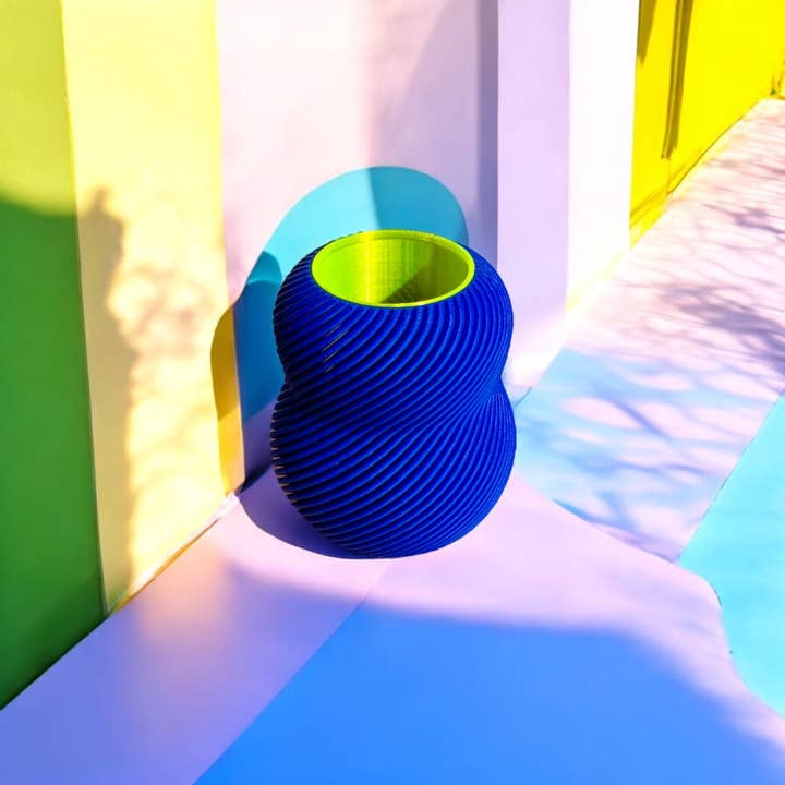 Bloom 100 % vase i elektrisk blå for engroshandel hos Pink Stories