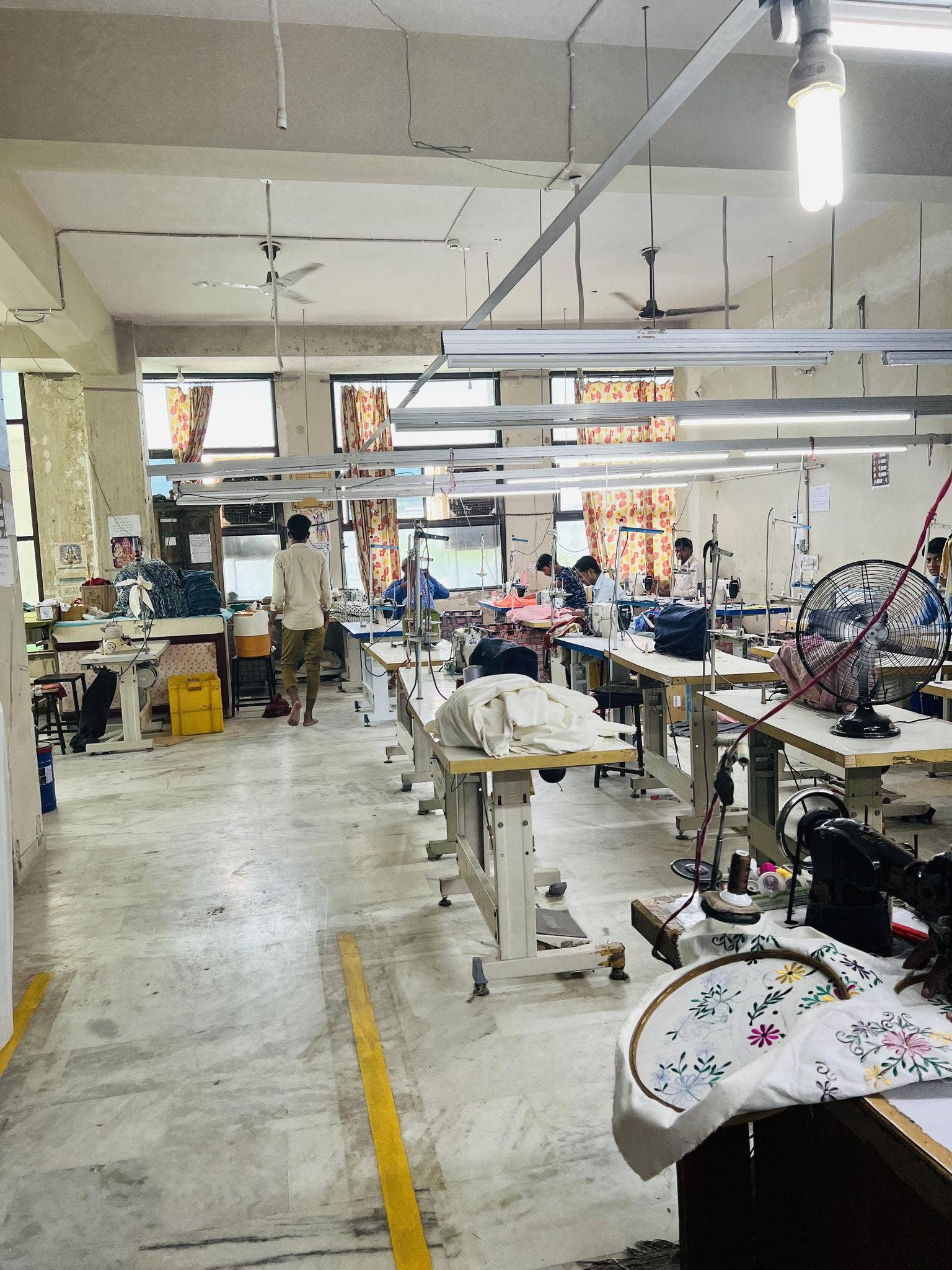 Mercy House Global - Wholesale Jewelry Box/Organizer - Emerald Velvet Jewelry Roll6