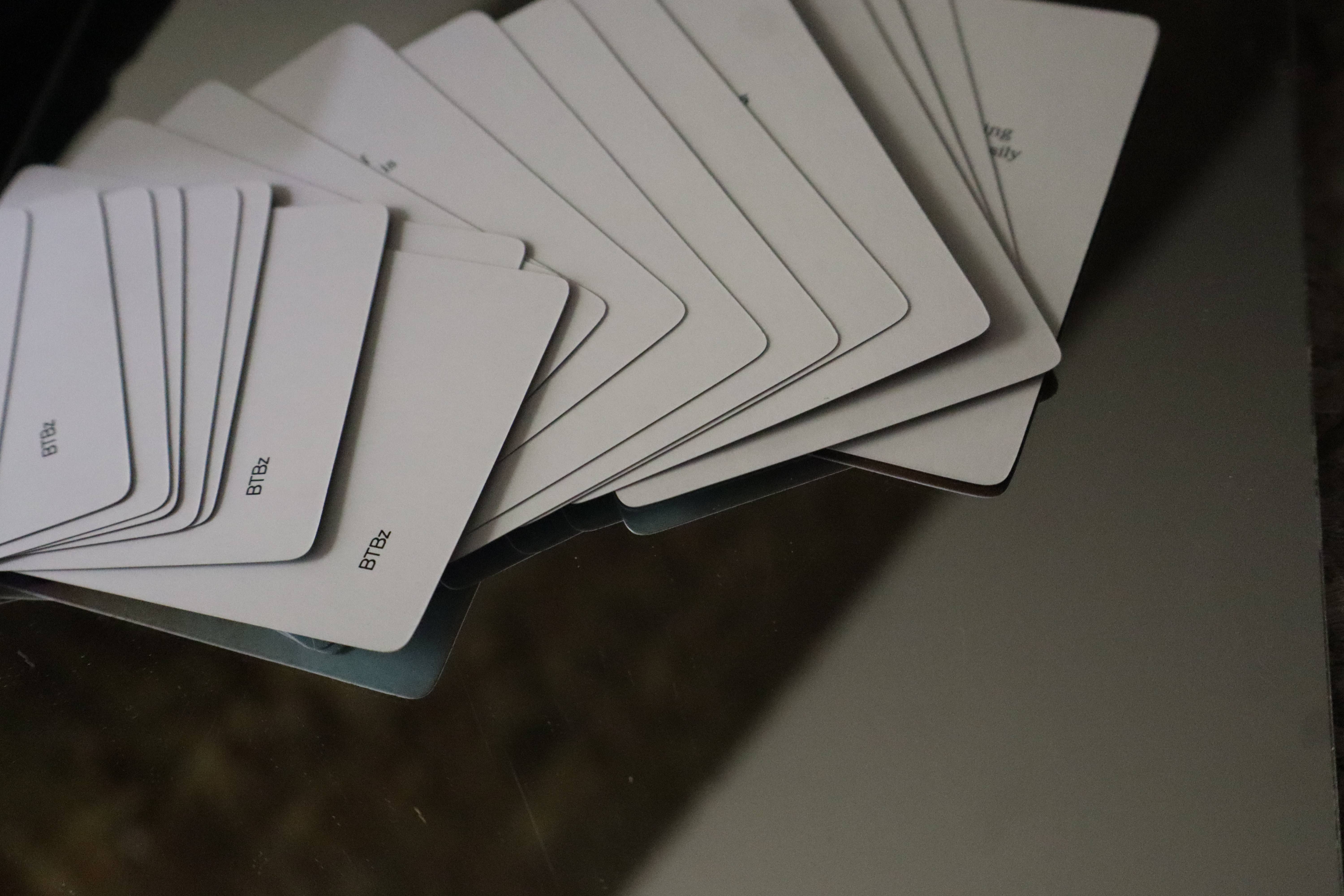 BEYOND THE BEEZ - Vente Jeux de cartes - Le plaisir m'appartient, son édition (noir)4