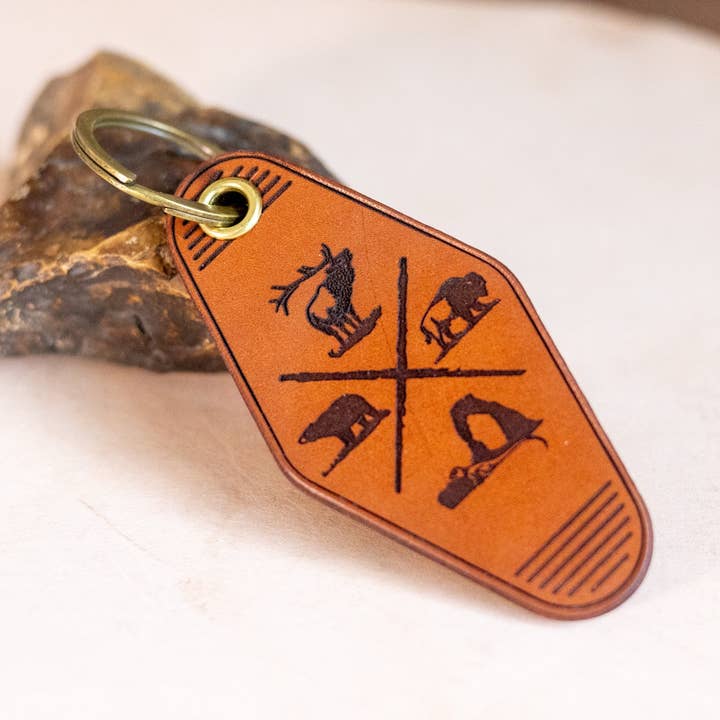 Håndlavet Læder Hotel Nøglering - Eventyr Mere for engroshandel hos Kc Laser Co