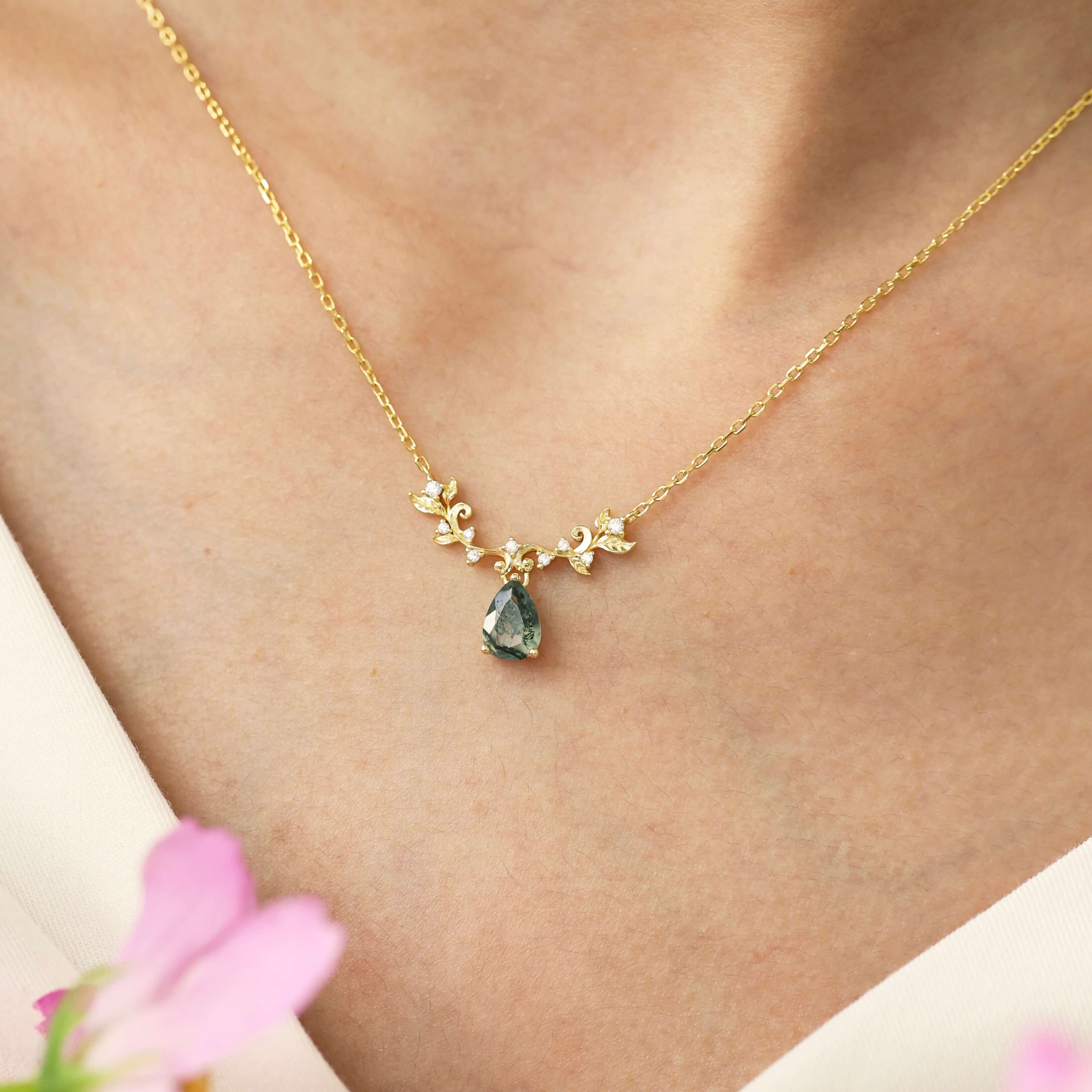 Azura Jewelry - Wholesale Pendant/Charm Necklace - Foliage Whispers Moss Agate Necklace (Yellow Gold)1