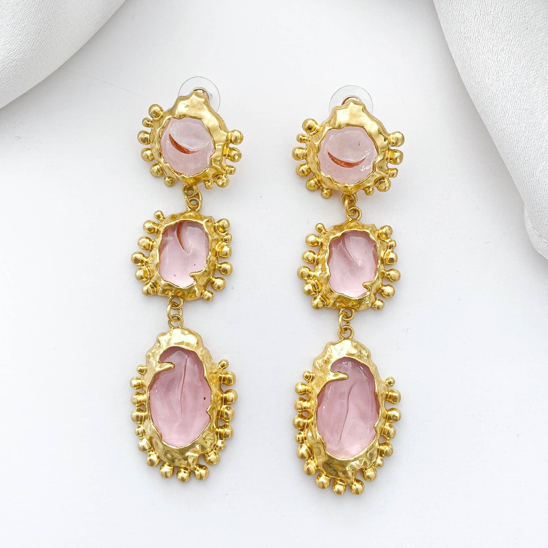 Nicholls Jewellery – wholesale Dangle earrings – Vintage Long Dangle Pink Statement Earrings3