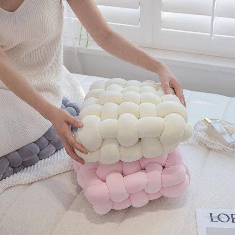 VIGOR - Wholesale Throw/Decorative Pillow - Luxury Home Decor Hand-weave Cushion Lamb Wool Knot Throw3