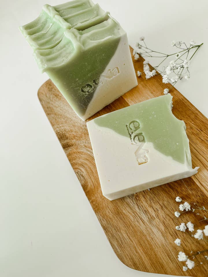 Spring Breeze | Handmade Soap Bar with French Green Clay | Bergamot, Litsea & Grapefruit for wholesale by Evexia Cosmetics