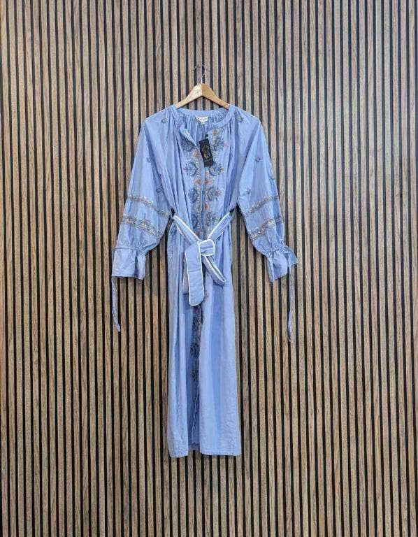 Chenson & Gorett – Engroshandel Kjole - Dame – Håndlavet Lang Kjole i Bomuld med Lange Ærmer til Kvinder B2B1