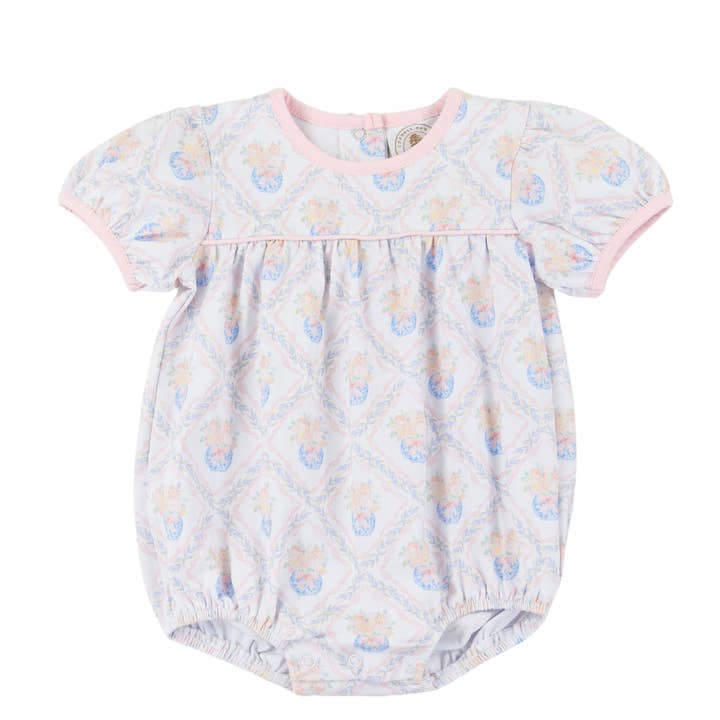 Pétales et Porcelaine Blythe Bubble pour la vente par Cypress Row Childrens