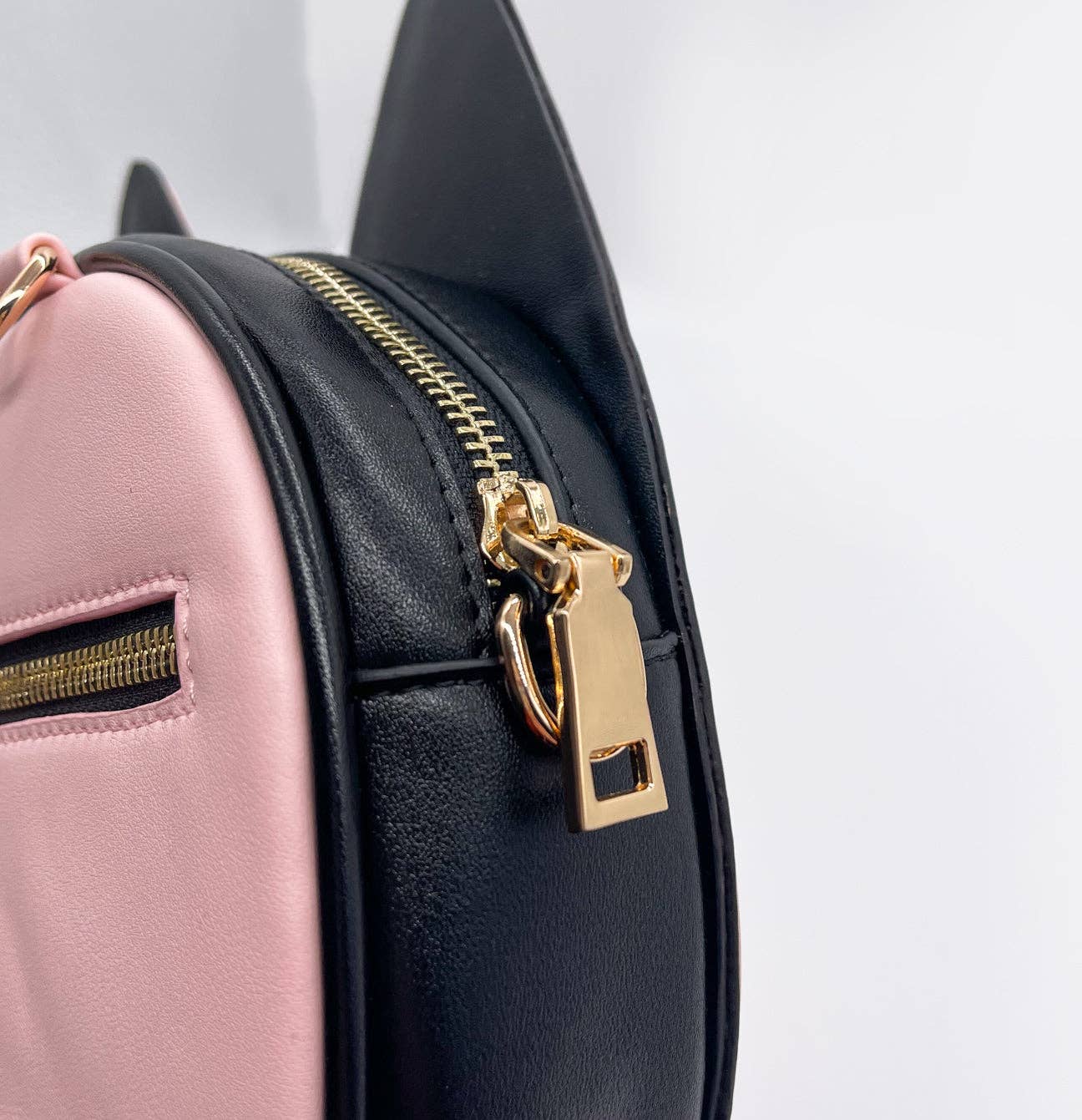 Yoshi Yoshitani LLC - Wholesale Crossbody Bag - Women's - Kitsune Convertible Bag : Pink14