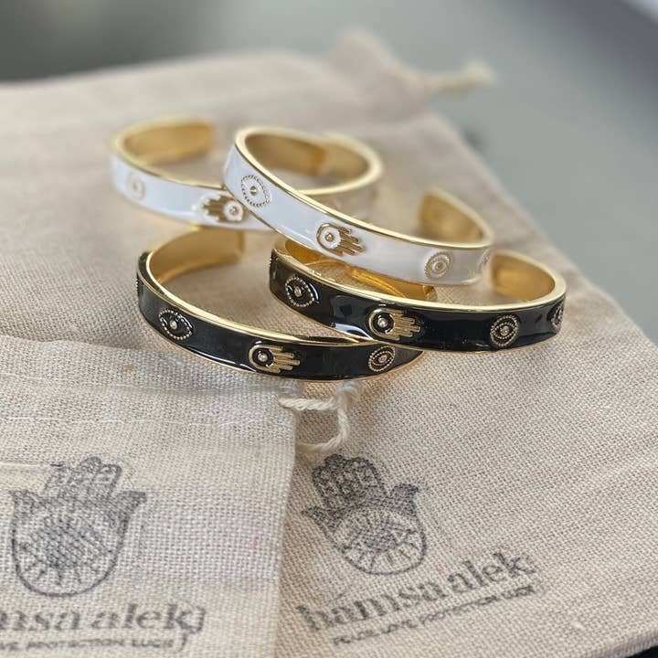 Bracelet manchette en émail doré Hamsa & Evil Eye pour la vente par Hamsa Alek