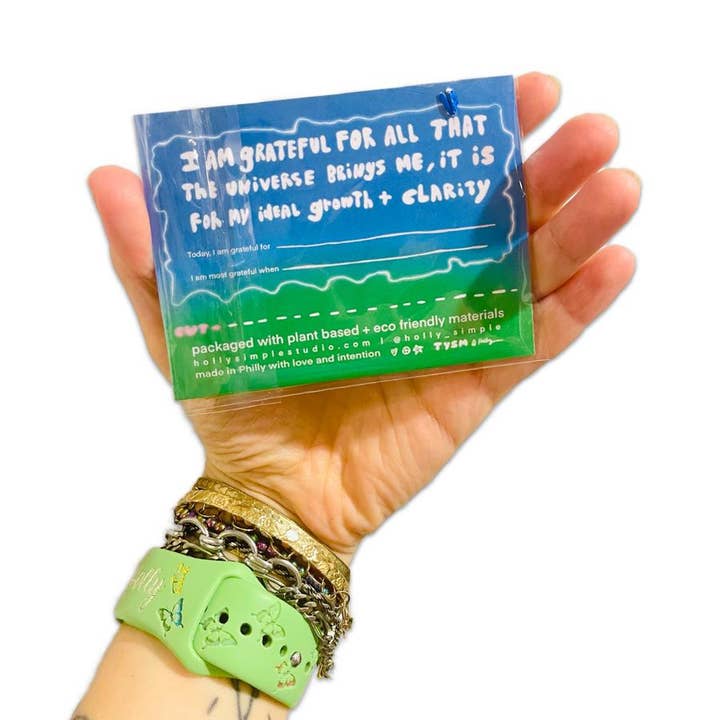 Holly Simple - Wholesale Keychain - Unisex - Daily Reflections Keychain | GRATITUDE