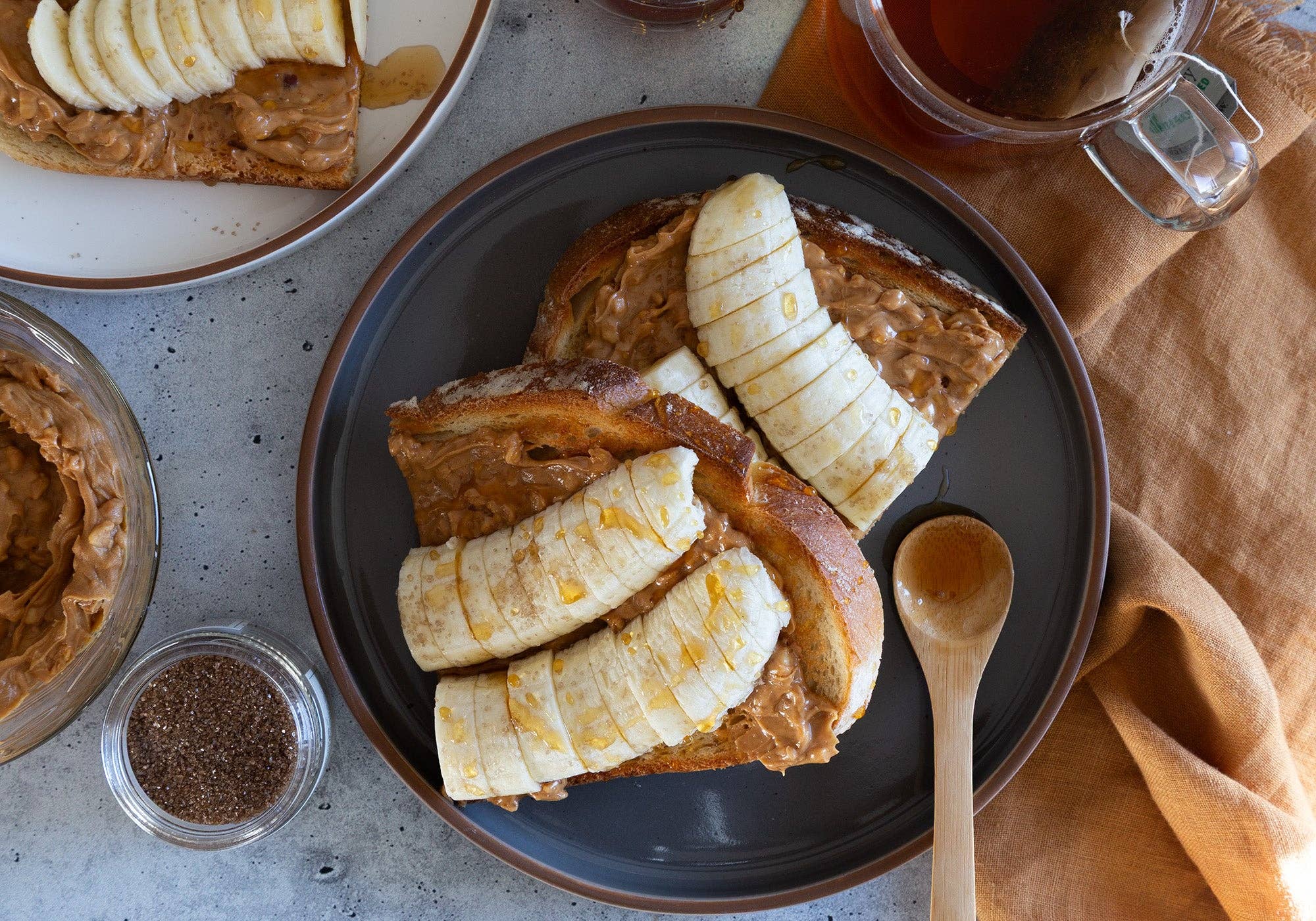 Heirloom Spice Co. - Wholesale Salt & Pepper Mix - Hickory Smoked Finishing Salt3