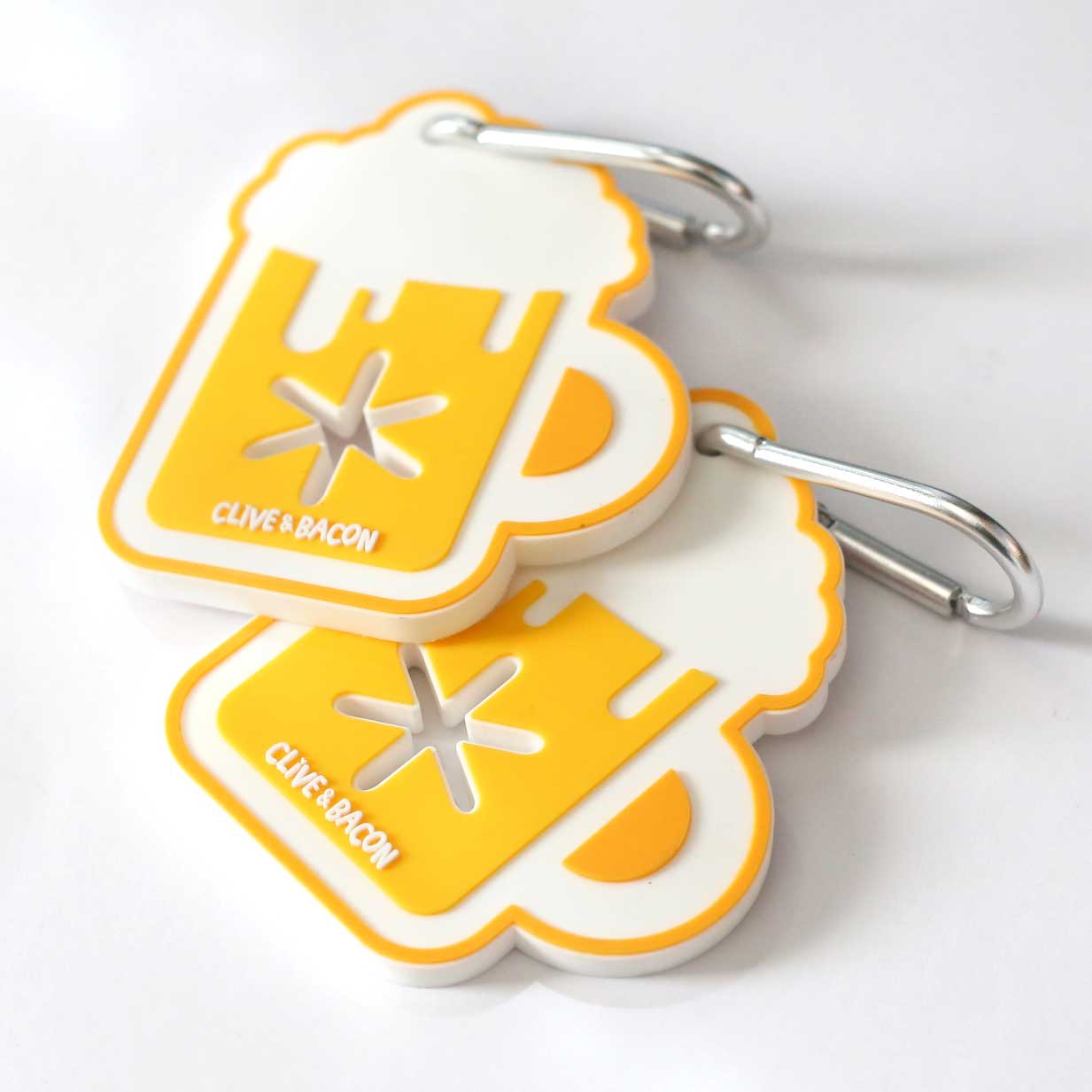 Clive and Bacon, LLC – wholesale Pet poo bag dispenser – Cheers! Beer Mug Poop Holder1