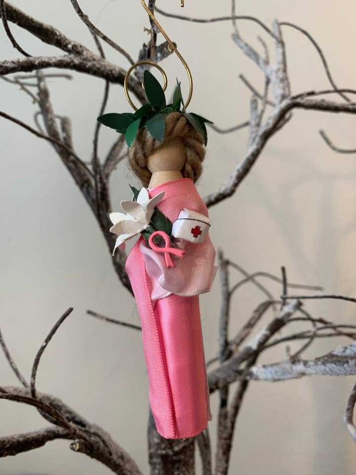 Décoration de poupée en bois de Sainte Agathe pour la vente par Our Saint Family