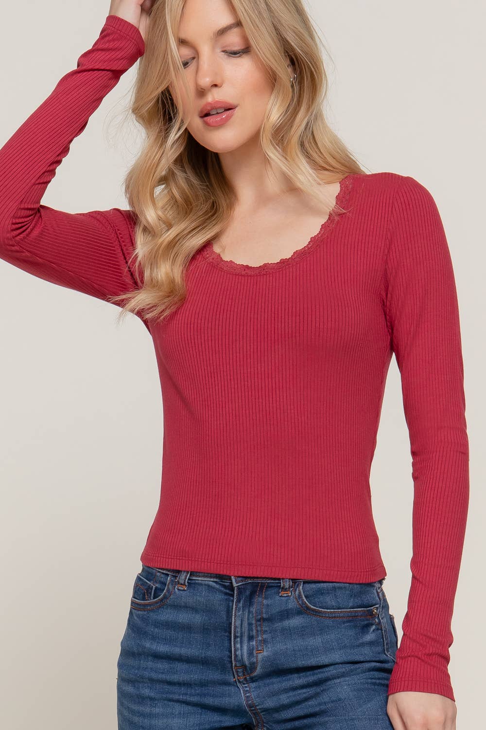 Active Basic | Active USA - Vente Haut en maille – femme - Top côtelé à manches longues avec col rond et bordure en dentelle10