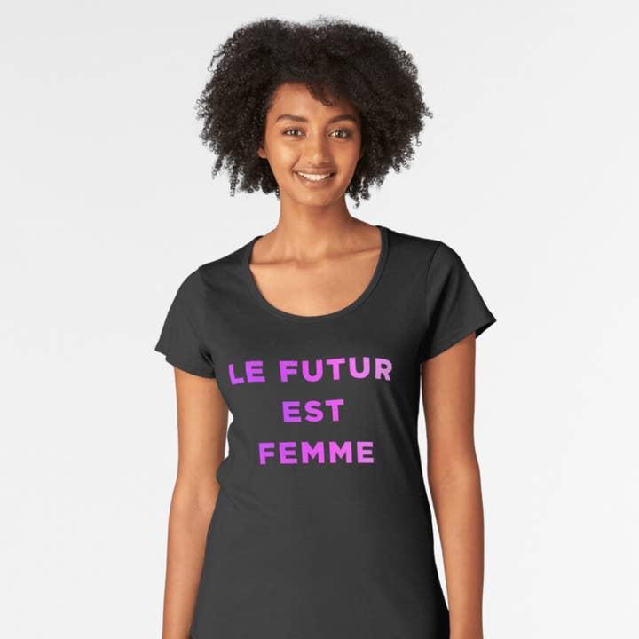 Le Futur Est Femme - Kvinnlig Empowerment Tee - Rosa Ombre för wholesale av lizzoo