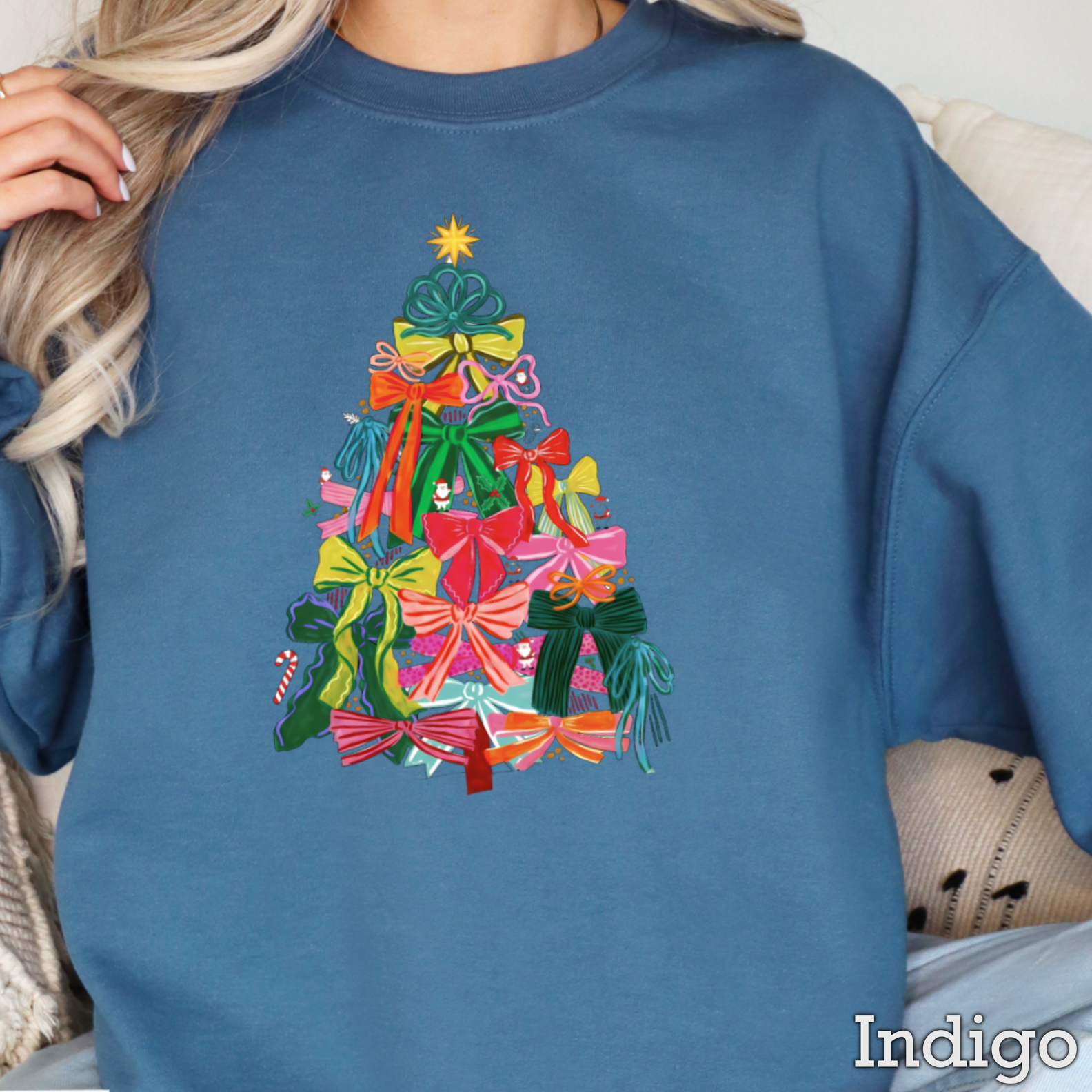 Shoppe SHC - Wholesale Graphic Sweatshirt - Women's - Bow Christmas Tree Christmas Sweatshirt | Gildan 7