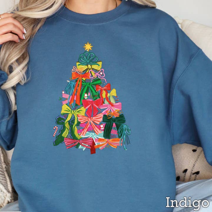 Shoppe SHC - Wholesale Graphic Sweatshirt - Women's - Bow Christmas Tree Christmas Sweatshirt | Gildan 7
