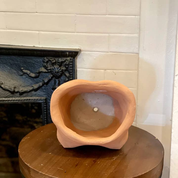 Queen City Crete - Wholesale Plant Pot - LARGE MILADY PLANTER