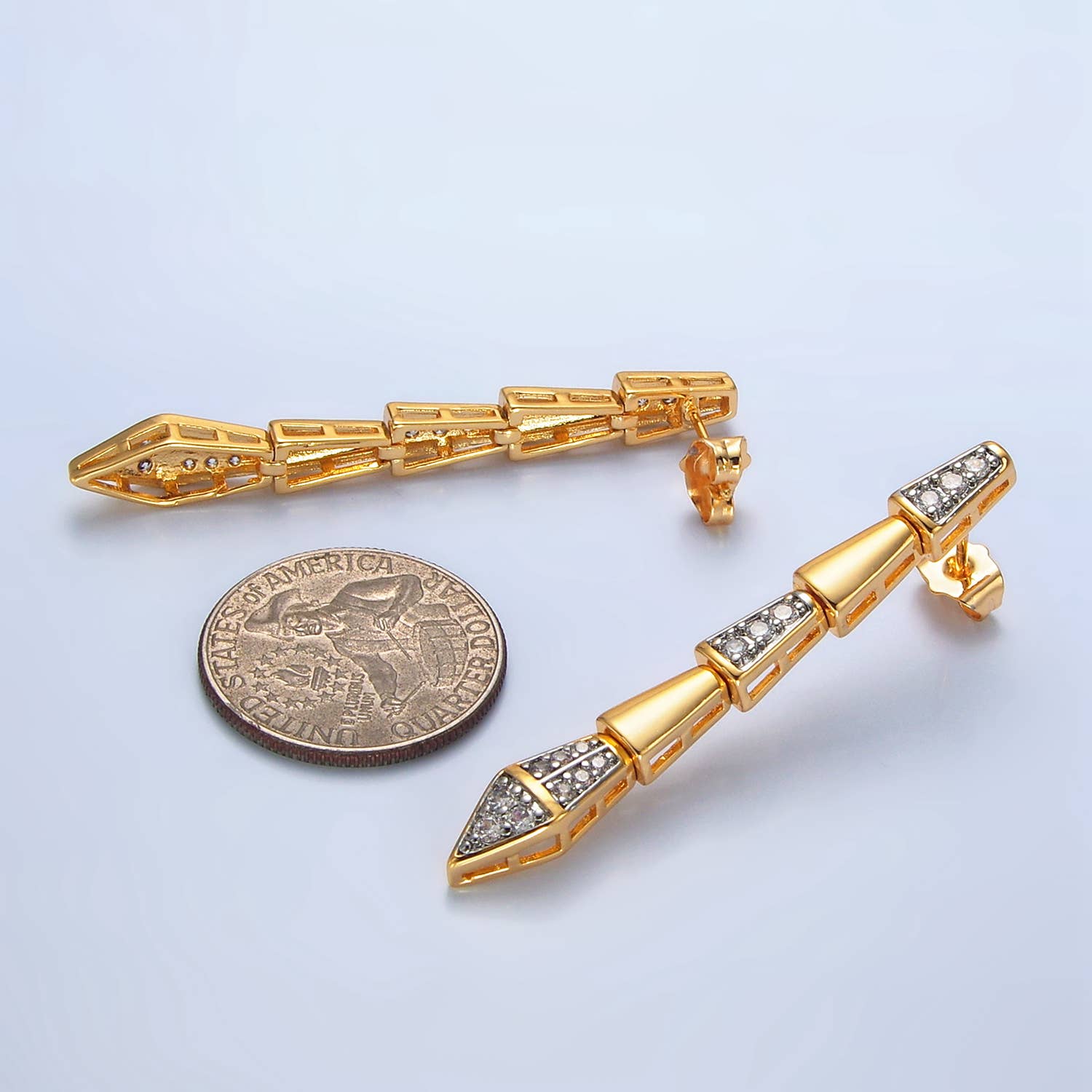 Aim Eternal - Vente Clous d'oreille - Clous d'oreilles à tige linéaires bordés de zircone cubique en or 24 carats | P0203