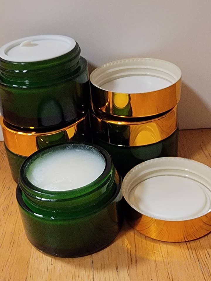 Exfoliant pour les lèvres aux fraises pour la vente par R&S Naturals