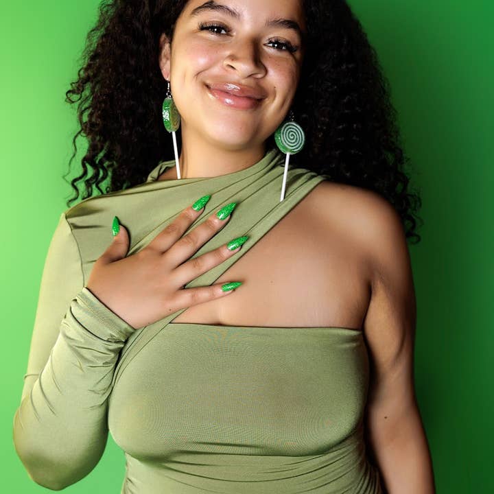 NO RHYME OR REASON ART – Großhandel Ohrhänger – Glitter Lollipop Ohrringe - Grün1