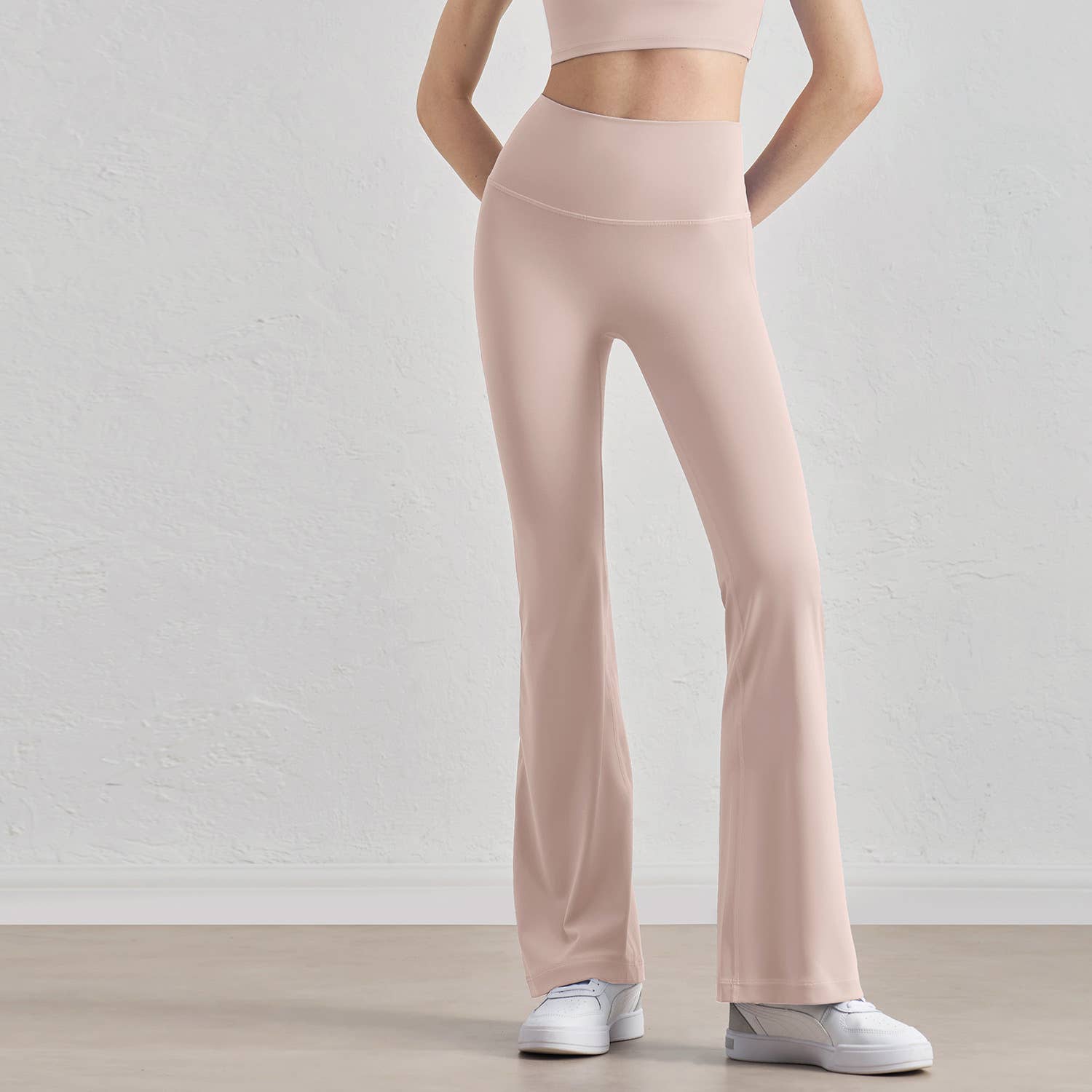 91thelabel - Vente Pantalon de sport – femme - Pantalon de yoga taille haute évasé sculptant Athena13