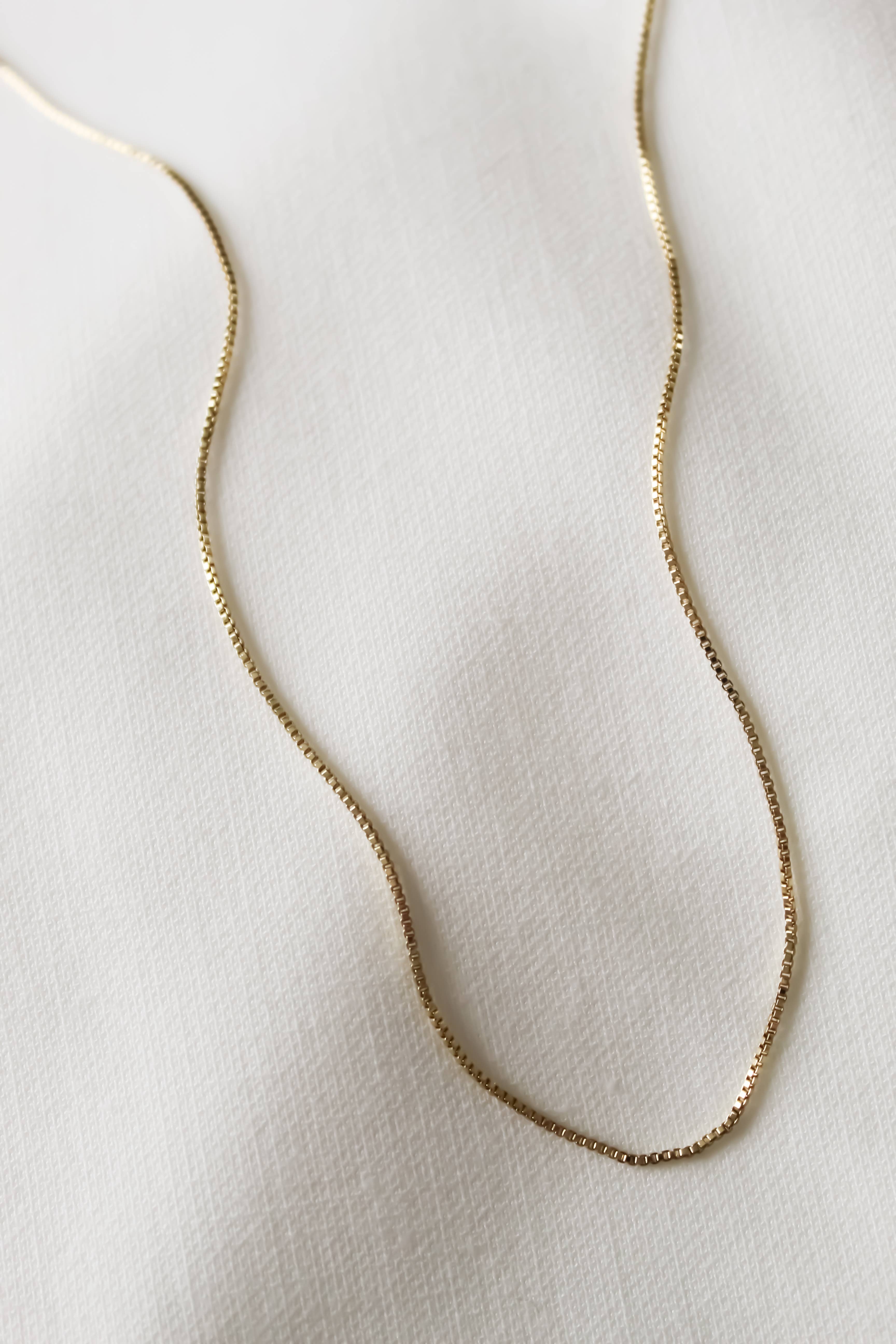 Kinsey Designs - Vente Collier maille et chaîne - Chaîne à colliers à breloques2