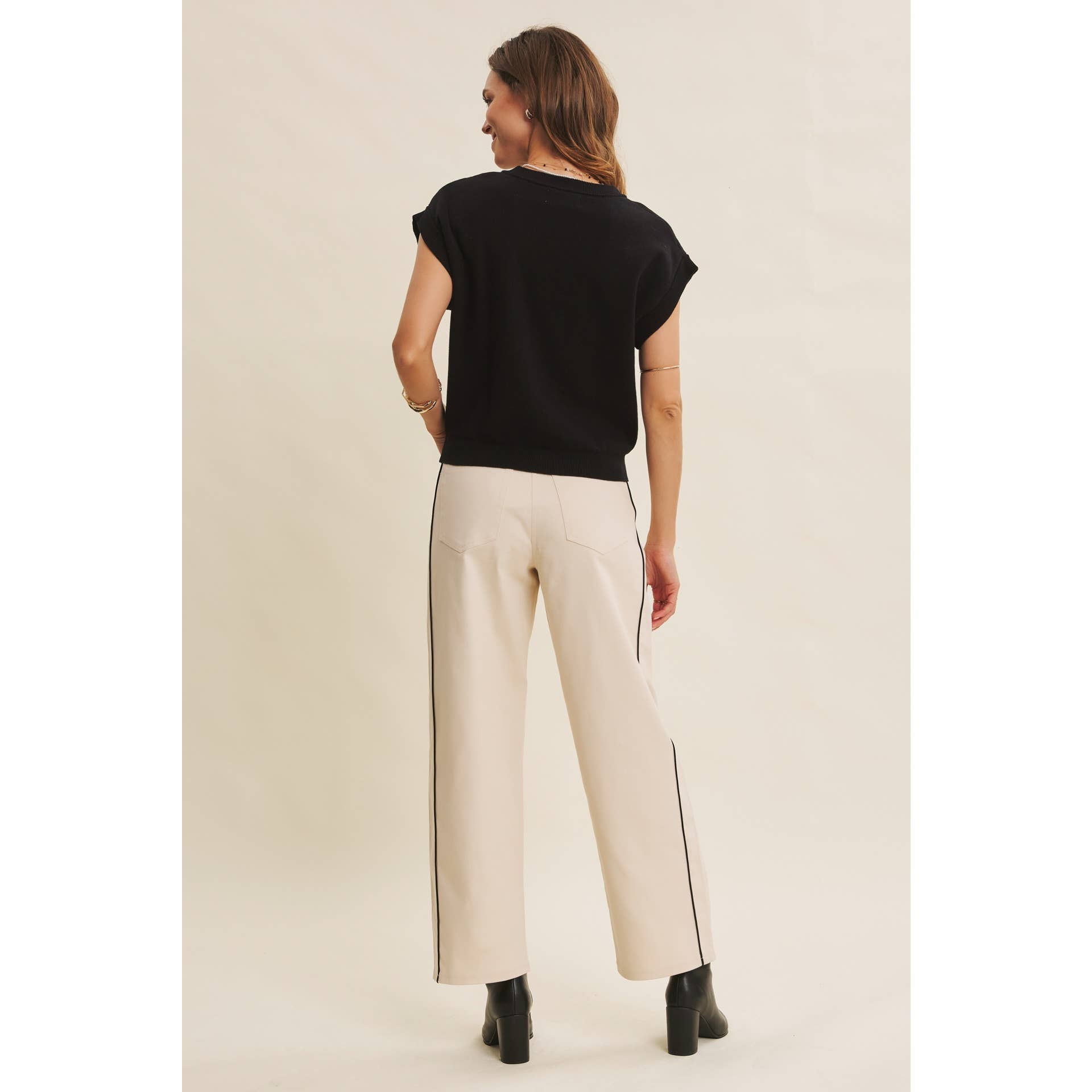 in february - Wholesale Pants - Women's - CLASSIC MEETS ELEVATED CAUSUAL PIPED TWILL BARREL-LEG PANTS39
