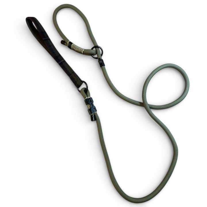 Laisse coulissante avec poignée en tweed vert pour la vente par The Dog Shack