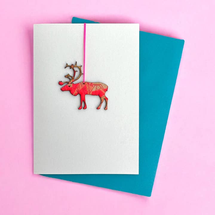 * Benzina Elch per la vendita all'ingrosso da parte di Pink Stories