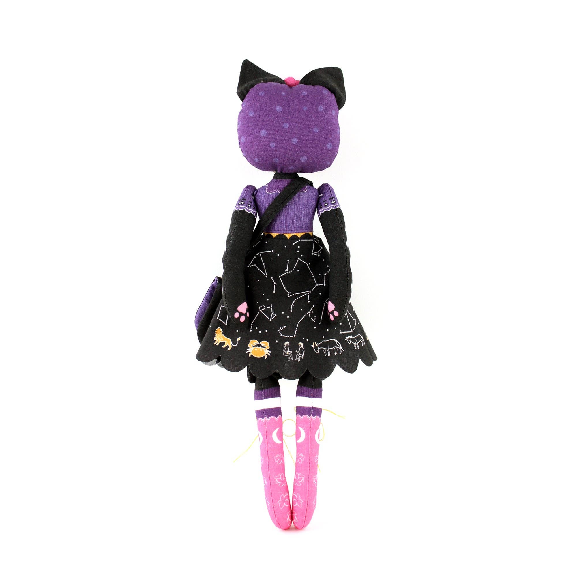 Miss Ella – Engroshandel DIY-hobbysæt – DIY-sy-sæt - Astrid spåkonedukke5