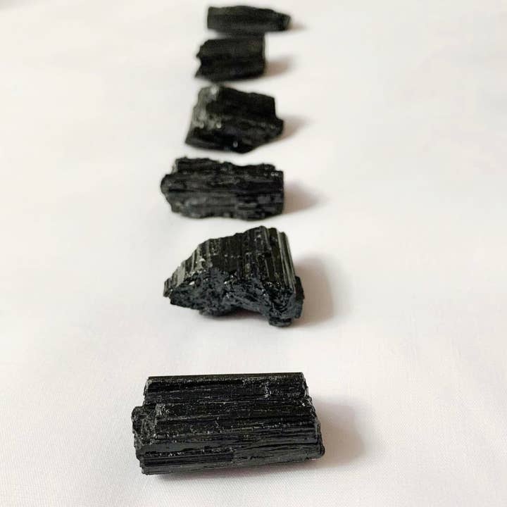 Raw Black Tourmaline Stone for wholesale by CRISTALLI E STELLE