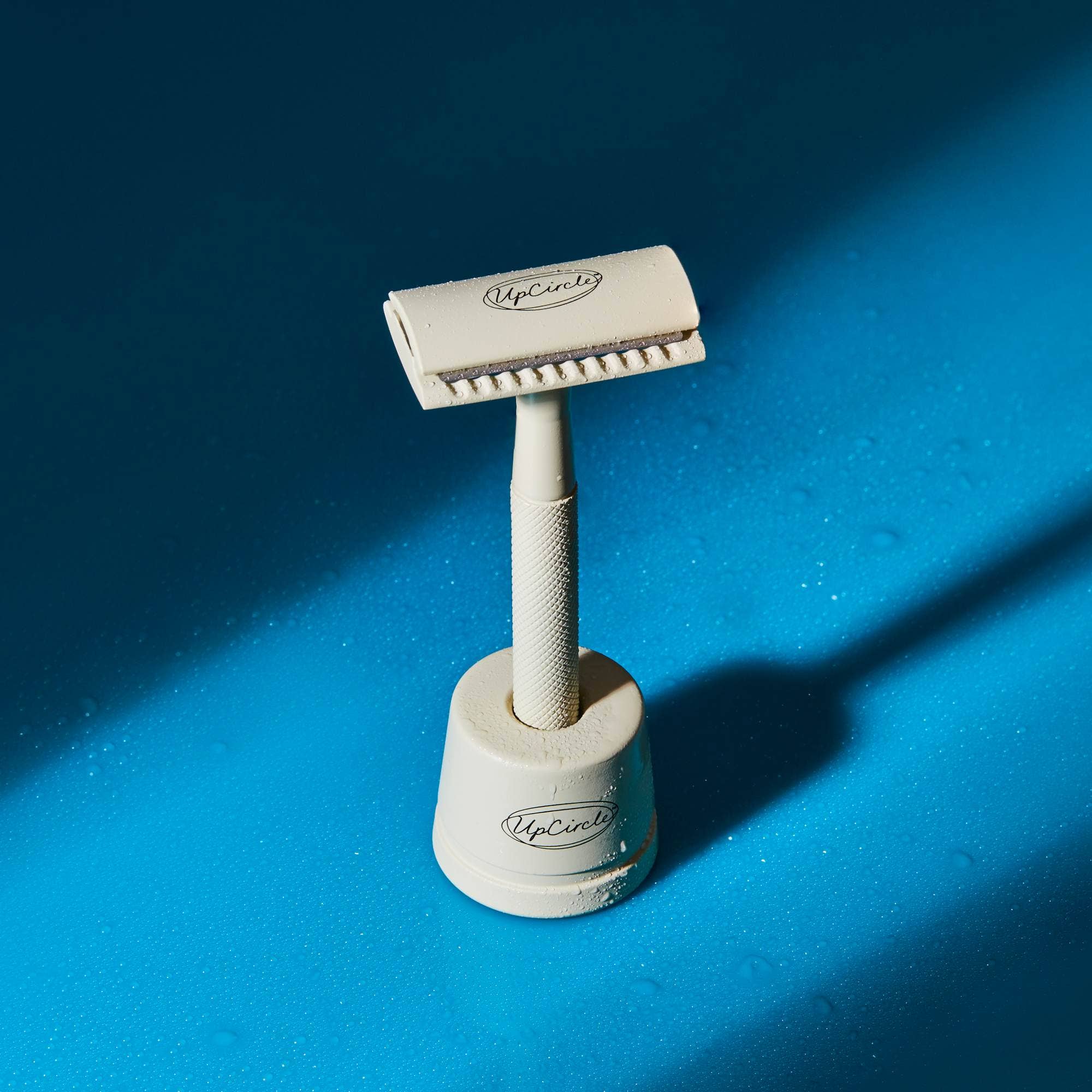 UpCircle Beauty UK - Wholesale Razor - Plastic Free, Sustainable & Reusable Safety Razor3