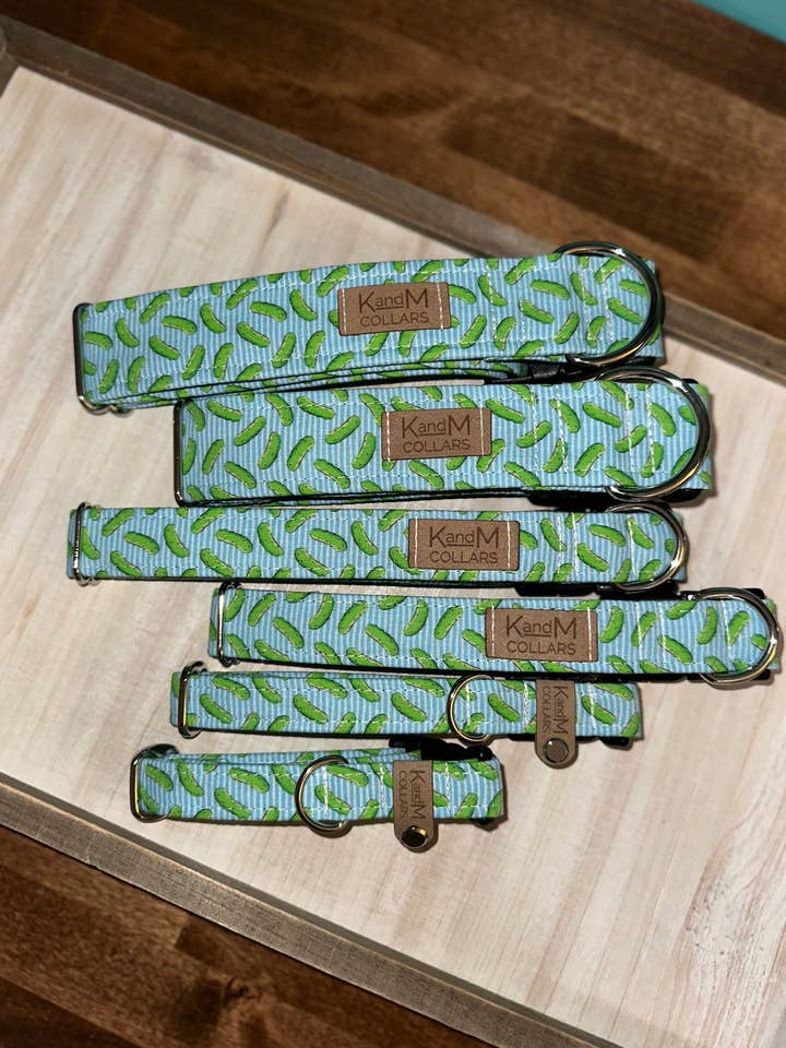Collare per Cani Pickles, Collari K e M, Strisce Verdi e Blu per la vendita all'ingrosso da parte di K and M Collars