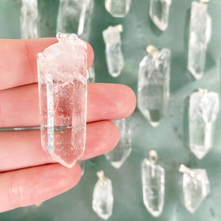 Pingente de ponta áspera de quartzo de cristal - alta qualidade por atacado de Rock Paradise