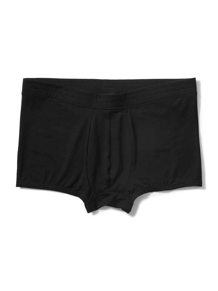 Kort Stamme '25 Sort Høg for wholesale by Pond