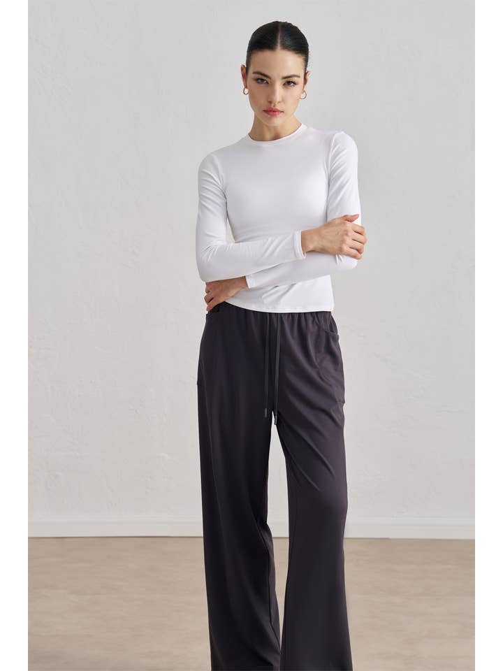 91thelabel - Wholesale Athletic Top - Women's - Penelope Long Sleeve Sculpting Active Top6