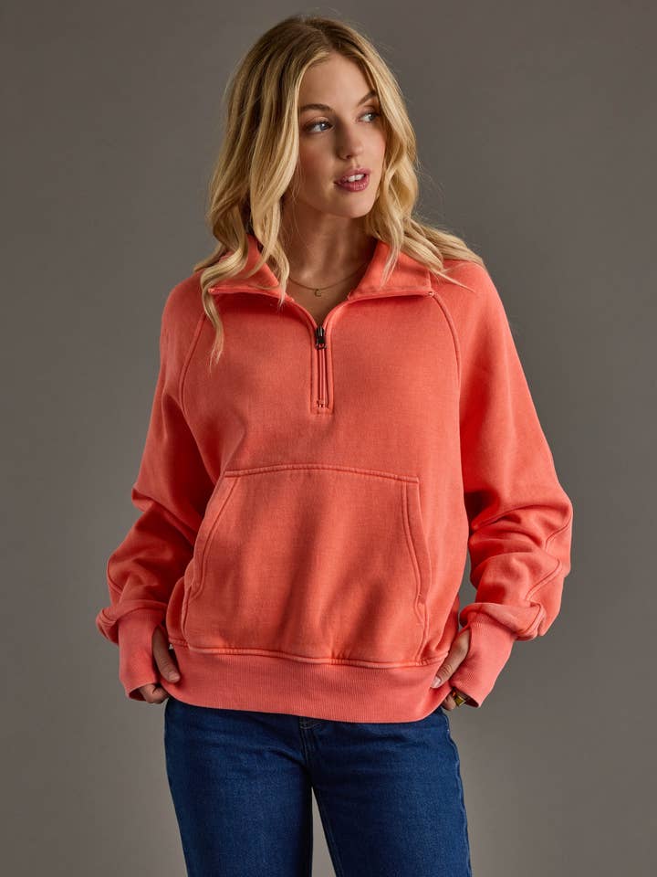 Koral kvart lynlås sweatshirt for engroshandel hos Panache Apparel Co.