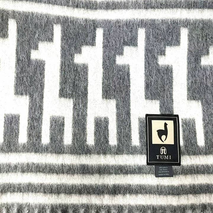 MODA LATINA - Wholesale Throw blanket - Luxury Alpaca blankets - wool blankets - peruvian blankets1