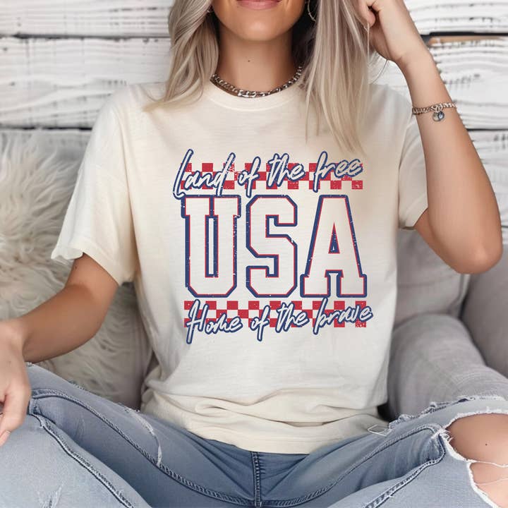 RETRO - USA - AMERICAN - GRAPHIC - TSHIRT for wholesale by MdB Designs