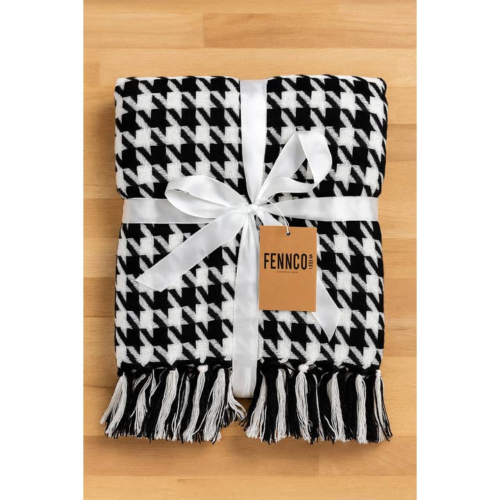 Fennco Styles - Vente Plaids - Plaid à franges en forme de pied de poule noir/blanc1
