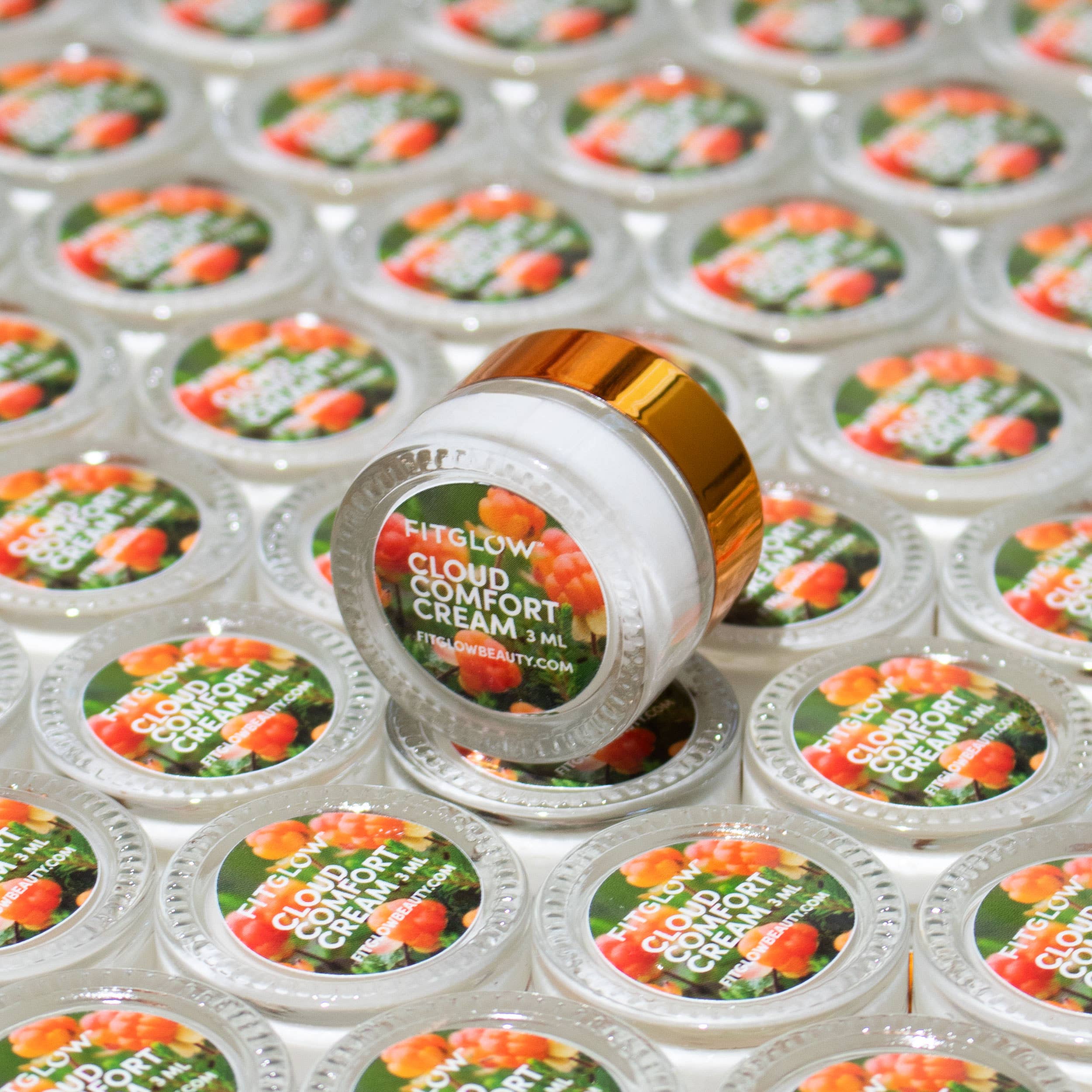 Fitglow Beauty - Vente Crème hydratante pour le visage - Échantillon Deluxe de Crème Confort Nuage - Lot de 102